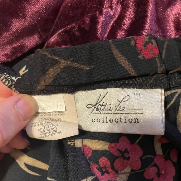 Flowery Skirt - Picture 2 of 2